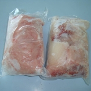 瞬間冷凍した新鮮なワニ肉をお届けします